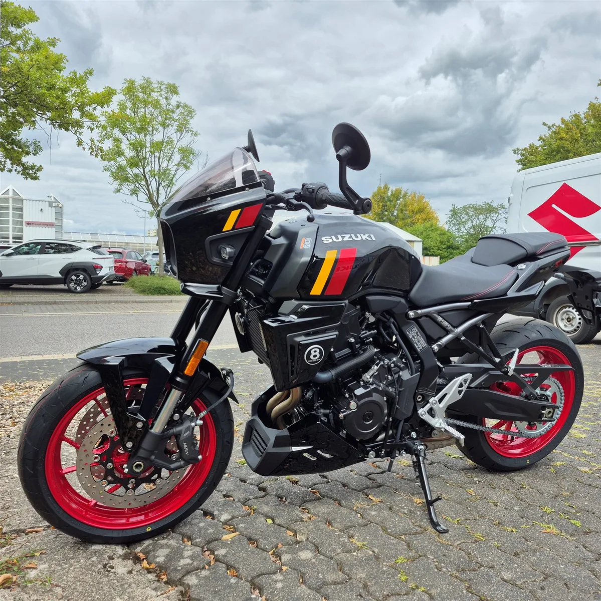 Suzuki GSX-8TT