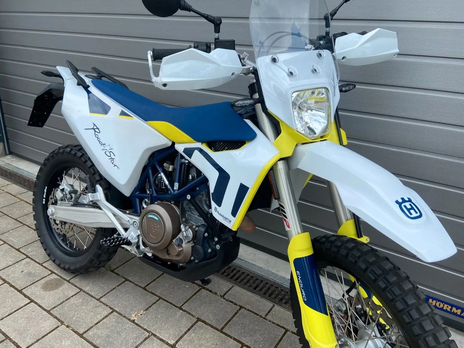 Husqvarna 701 Enduro 1. Hand, Zubehör, KD neu