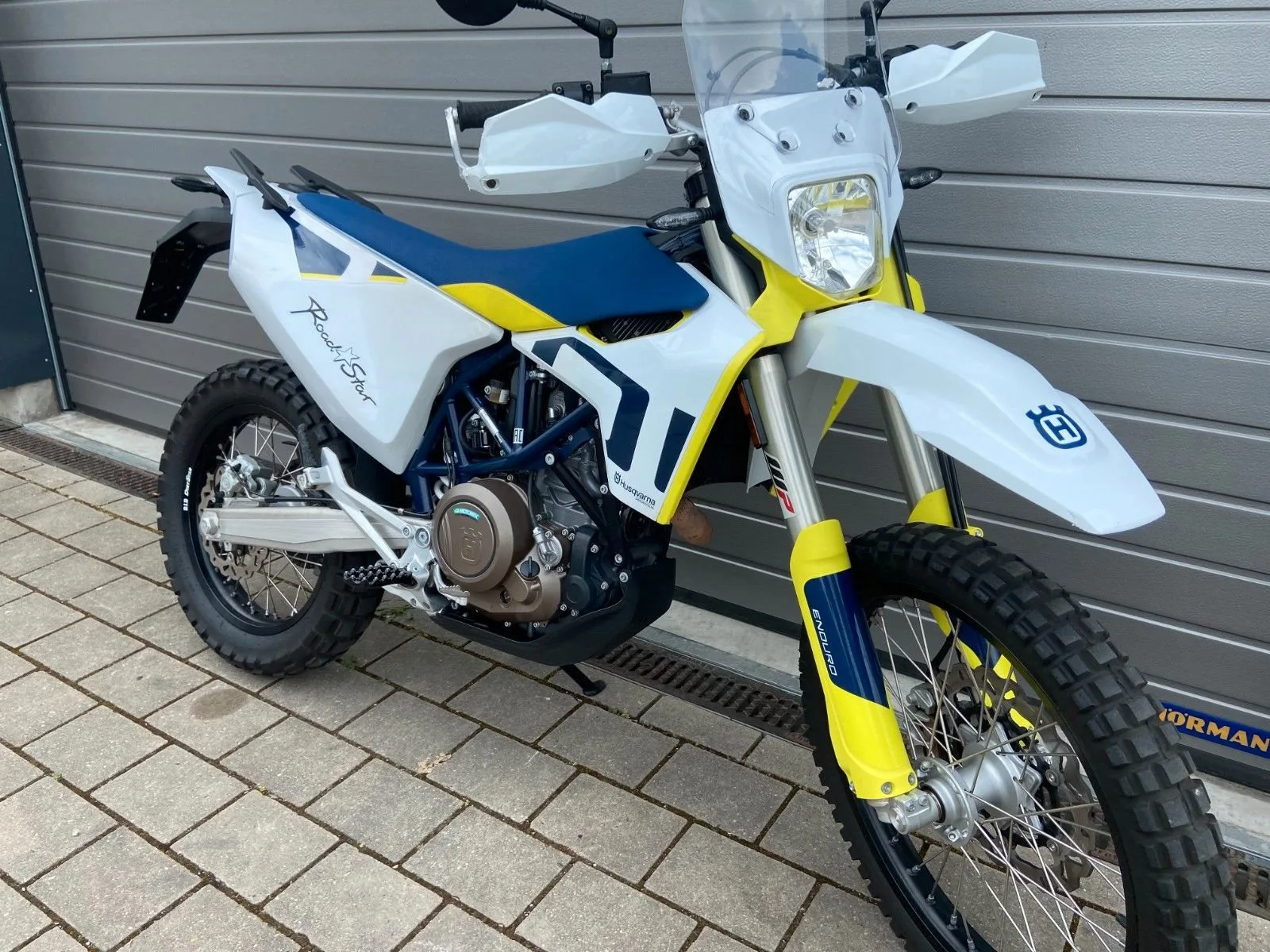 Husqvarna 701 Enduro 1. Hand, Zubehör, KD neu
