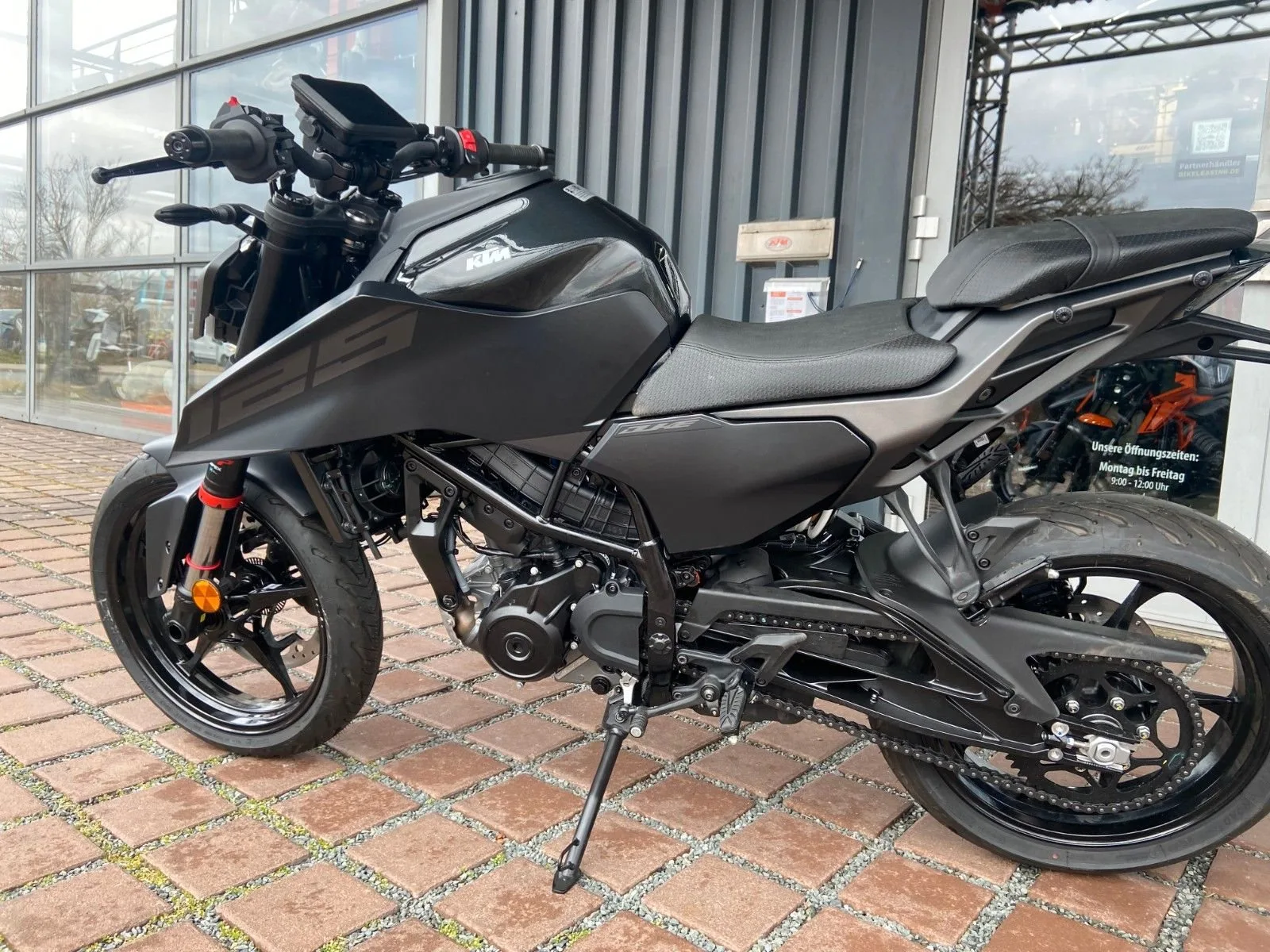 KTM 125 Duke I MY26 I 0%-Finanzierung I Beide Farben