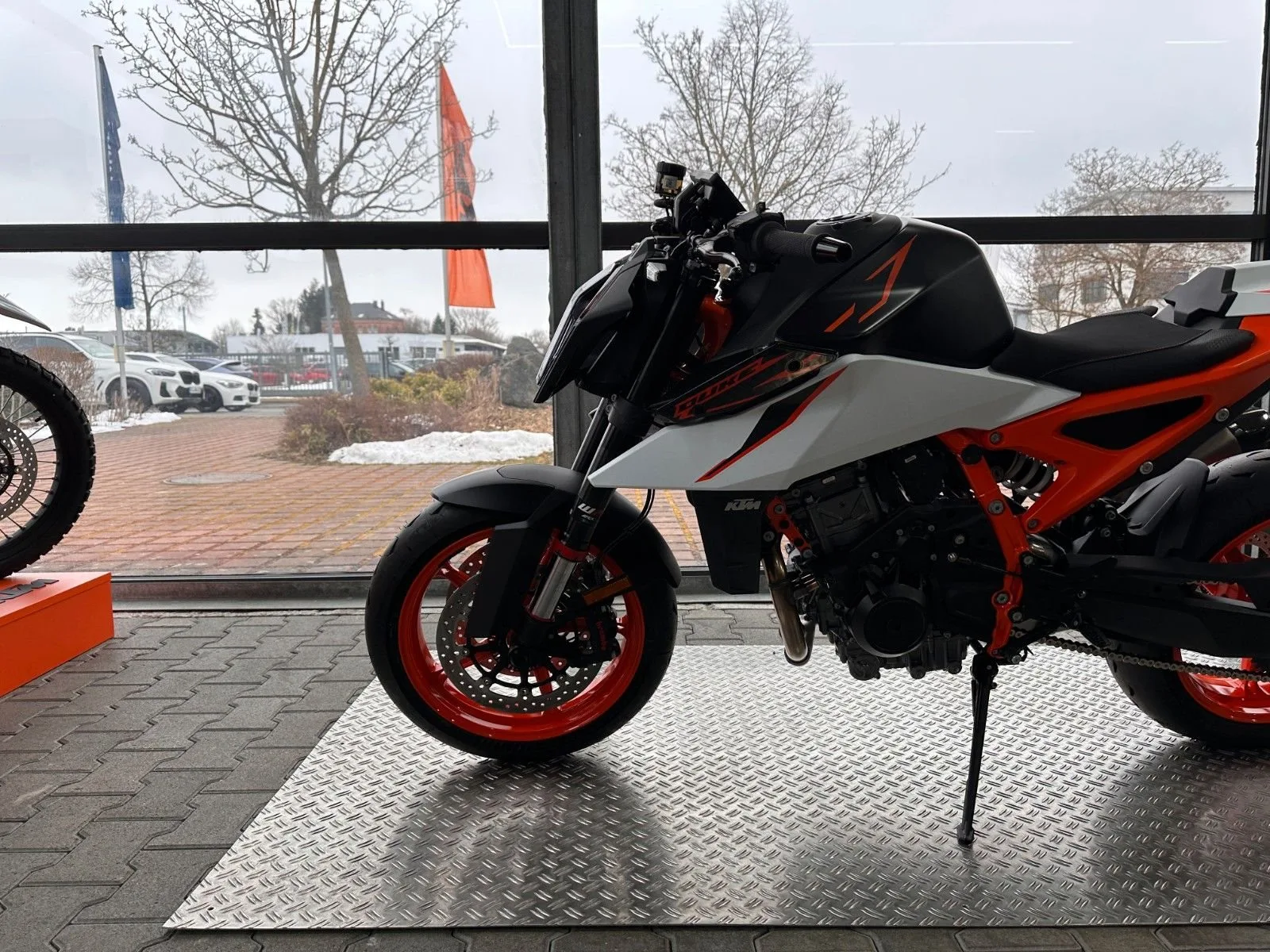 KTM 990 Duke R Modell 2026 - 2,99% Finanzierung