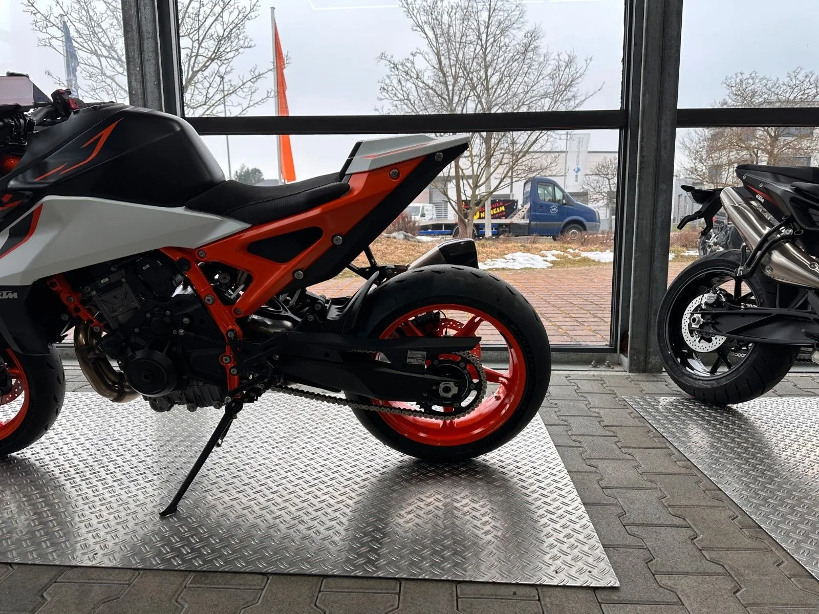 KTM 990 Duke R Modell 2026 - 2,99% Finanzierung