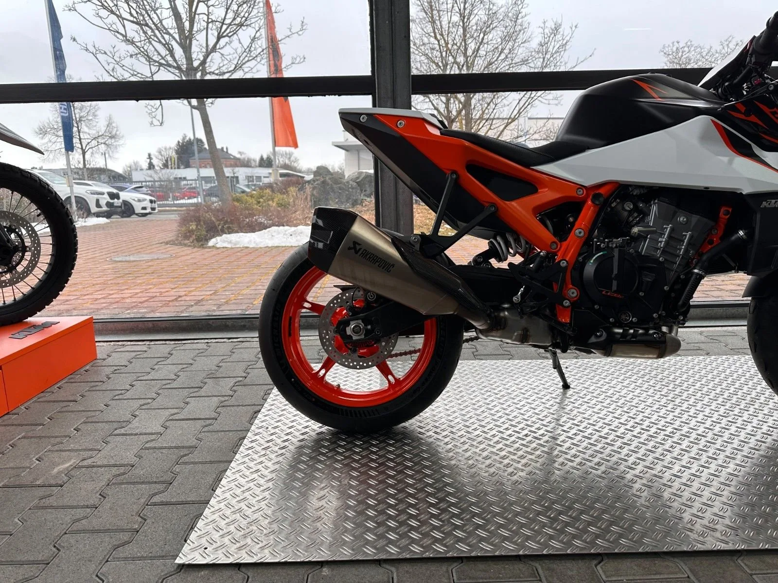 KTM 990 Duke R Modell 2026 - 2,99% Finanzierung
