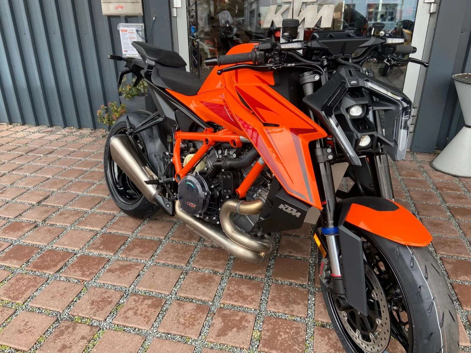 KTM 1390 Super Duke R EVO