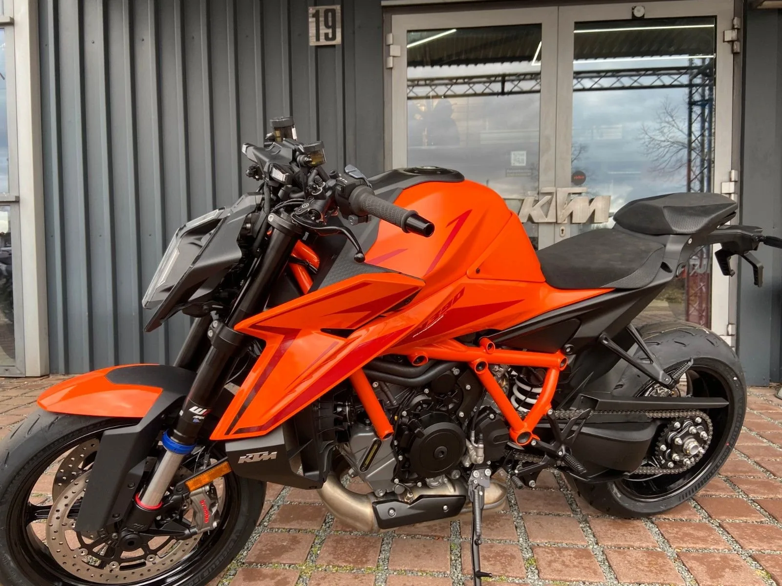 KTM 1390 Super Duke R EVO