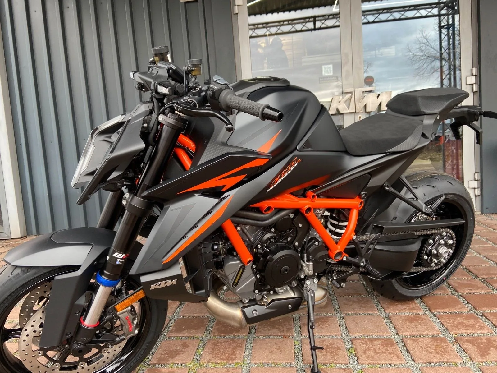 KTM 1390 Super Duke R EVO