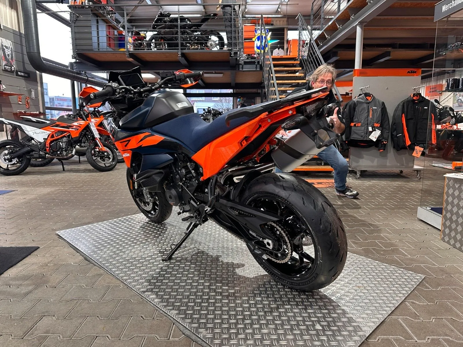 KTM 890 SMT