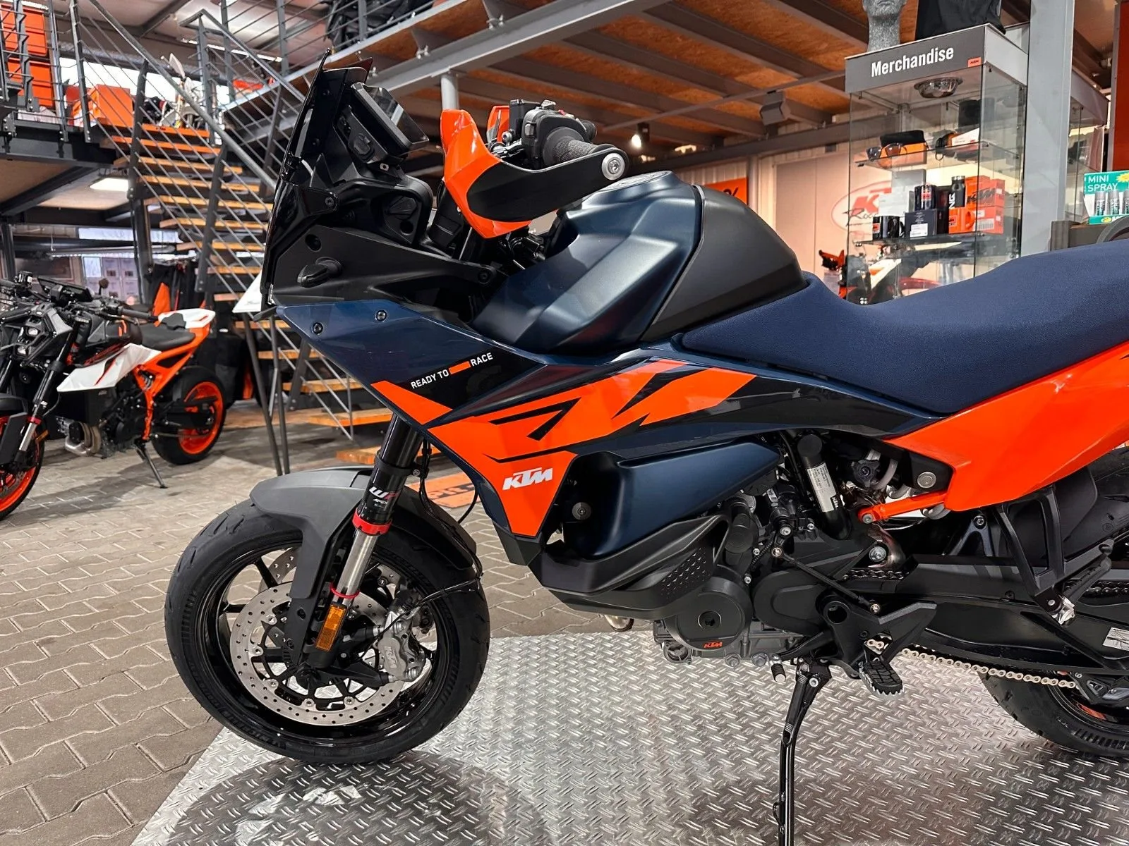 KTM 890 SMT