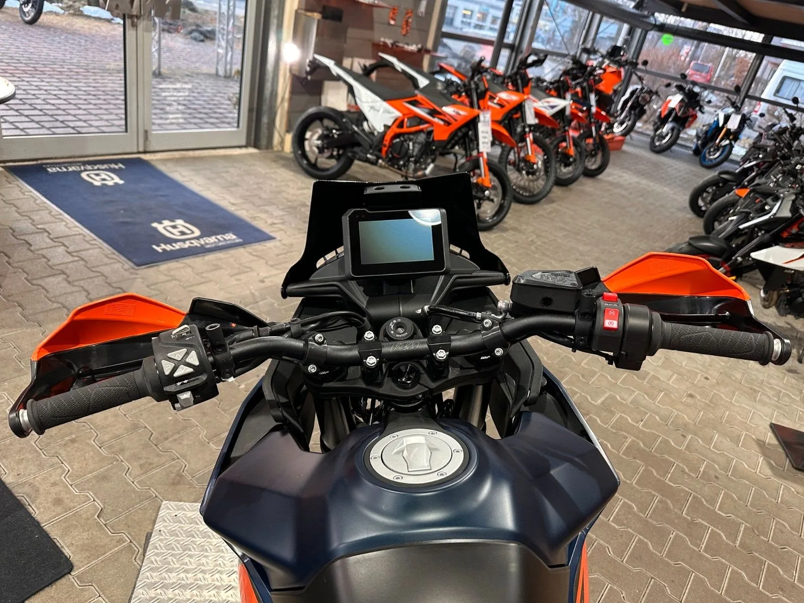 KTM 890 SMT