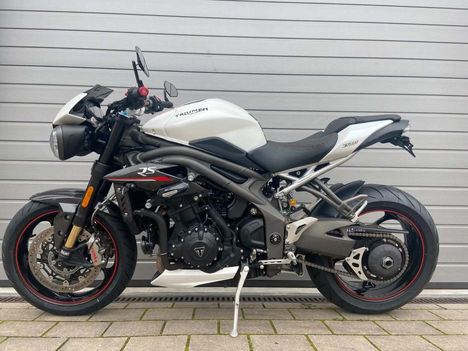 Triumph Speed Triple RS - viel Zubehör, Reifen / KD neu