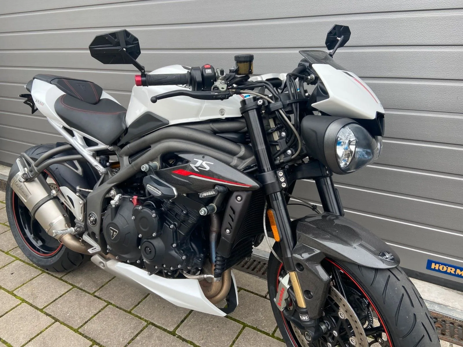 Triumph Speed Triple RS - viel Zubehör, Reifen / KD neu