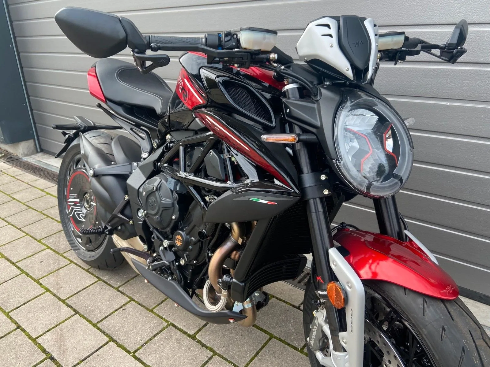MV Agusta Dragster 800 RR SCS 4 Jahre Garantie