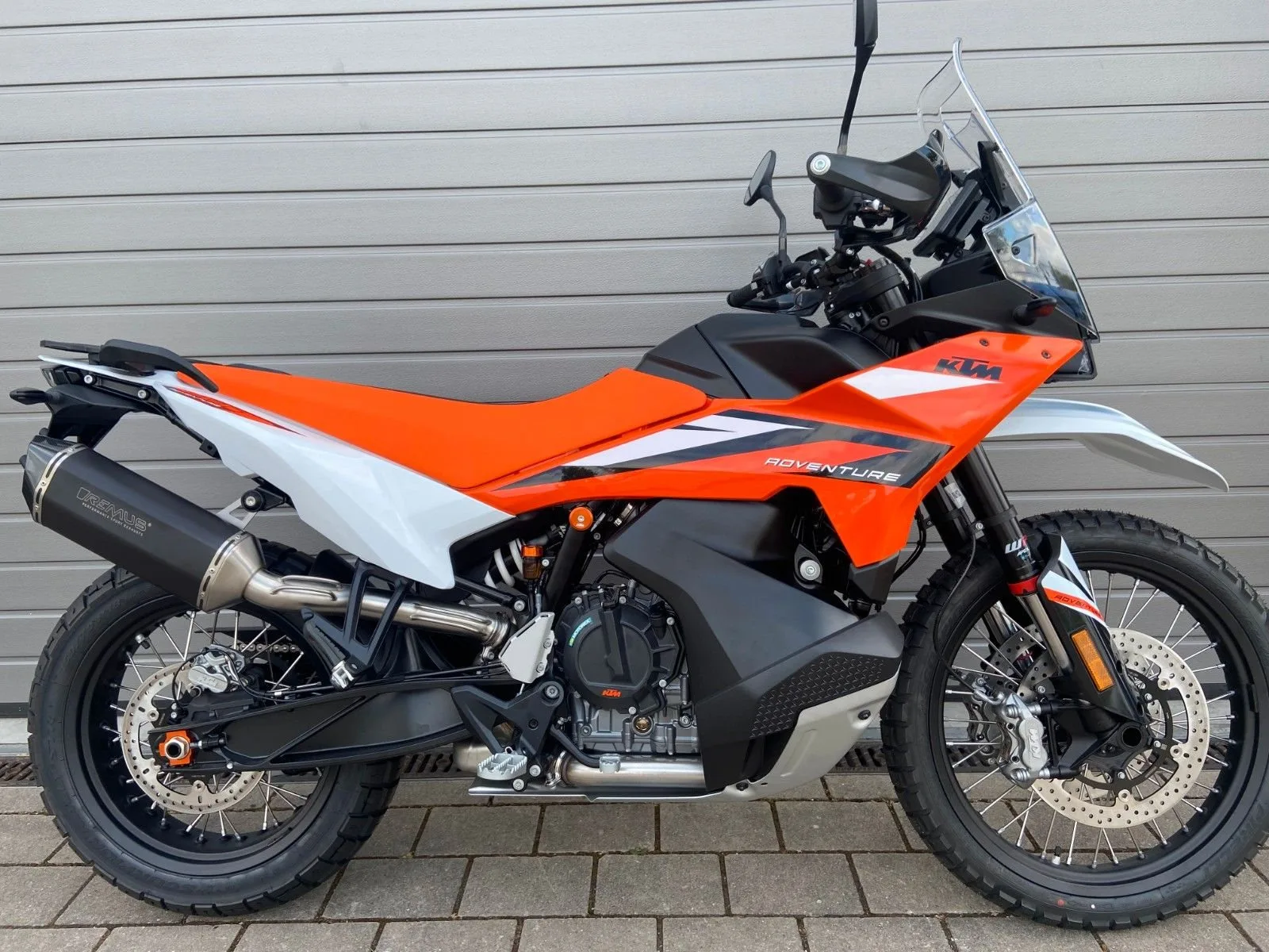 KTM 890 Adventure R SM Edition Tech Pack - Remus uvm.