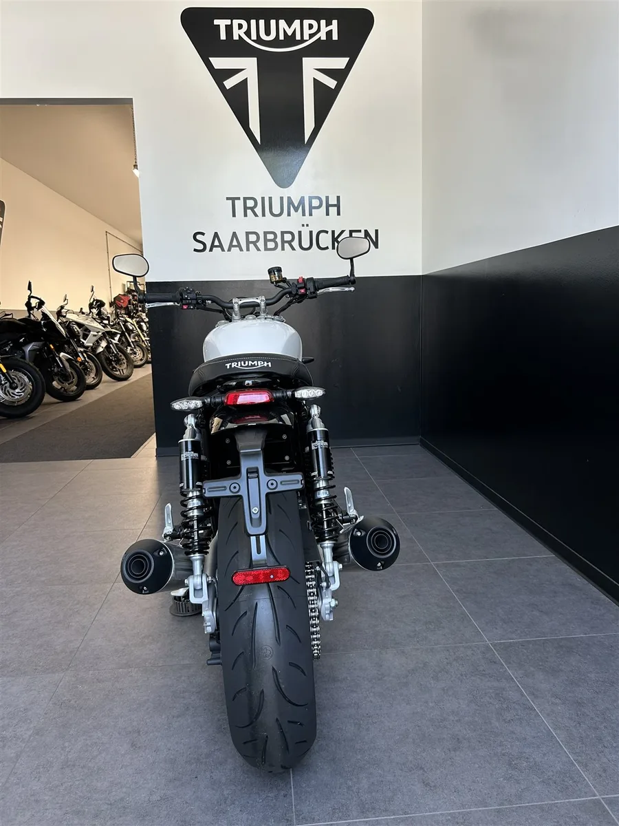 Triumph Speed Twin 1200