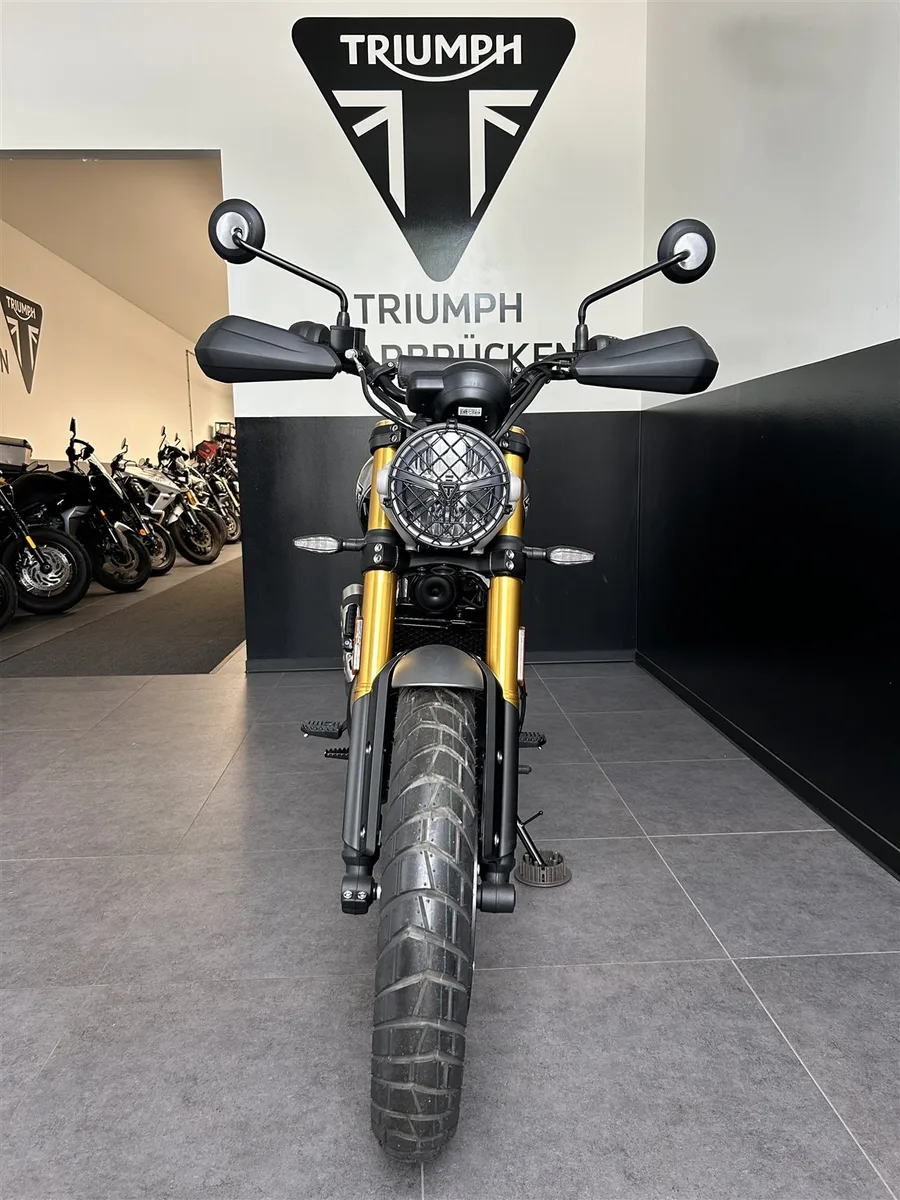 Triumph Scrambler 400 X