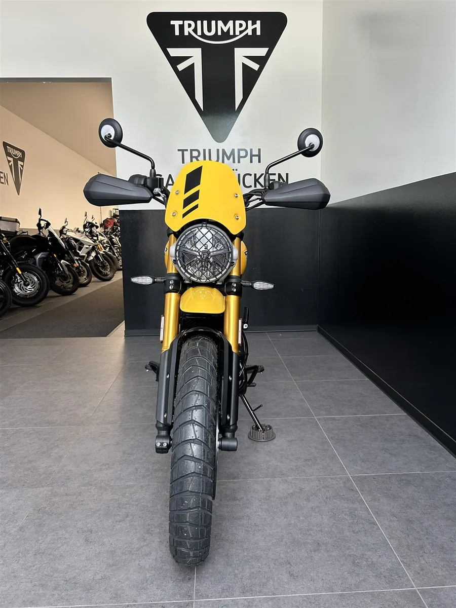Triumph Scrambler 400 XC