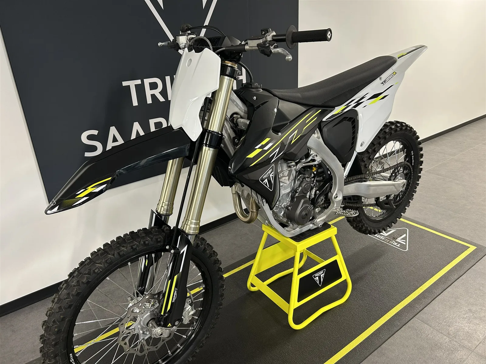 Triumph TF 250-X
