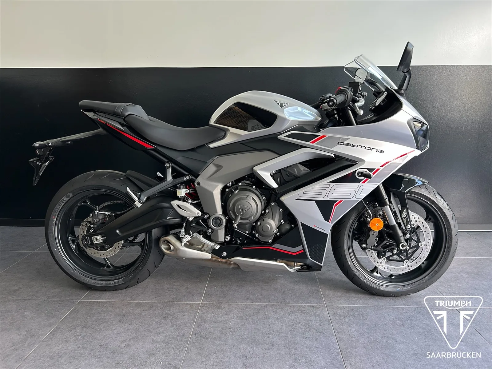 Triumph Daytona 660