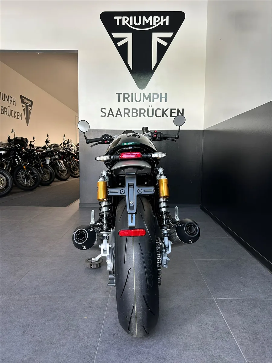 Triumph Speed Twin 1200 Cafe Racer Edition
