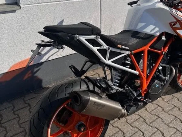 KTM 1290 Super Duke R