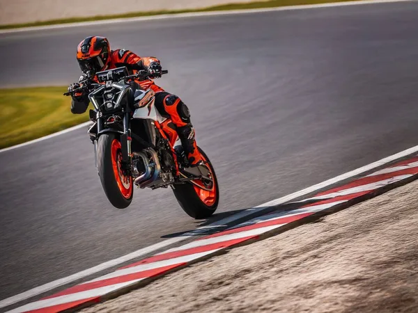 KTM 990 Duke R