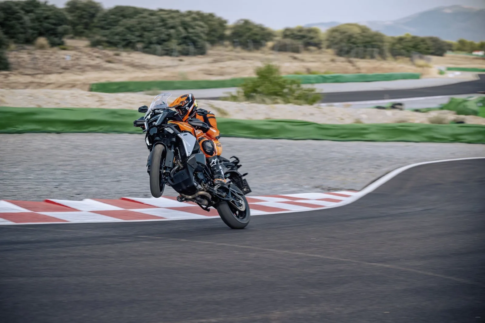 KTM 1390 Super Adventure S EVO