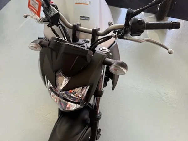 Yamaha XJ6