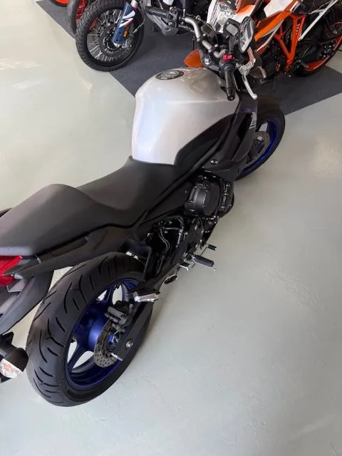 Yamaha XJ6