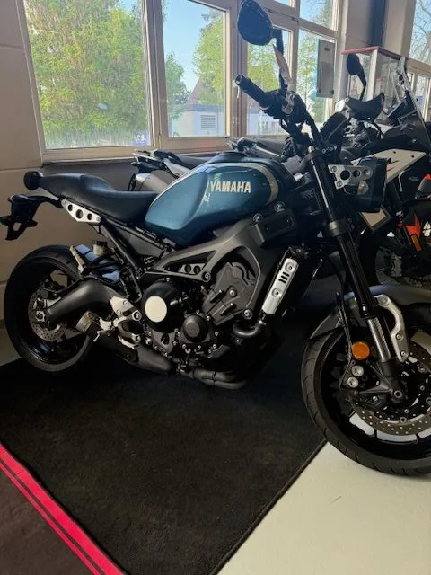 Yamaha XSR900
