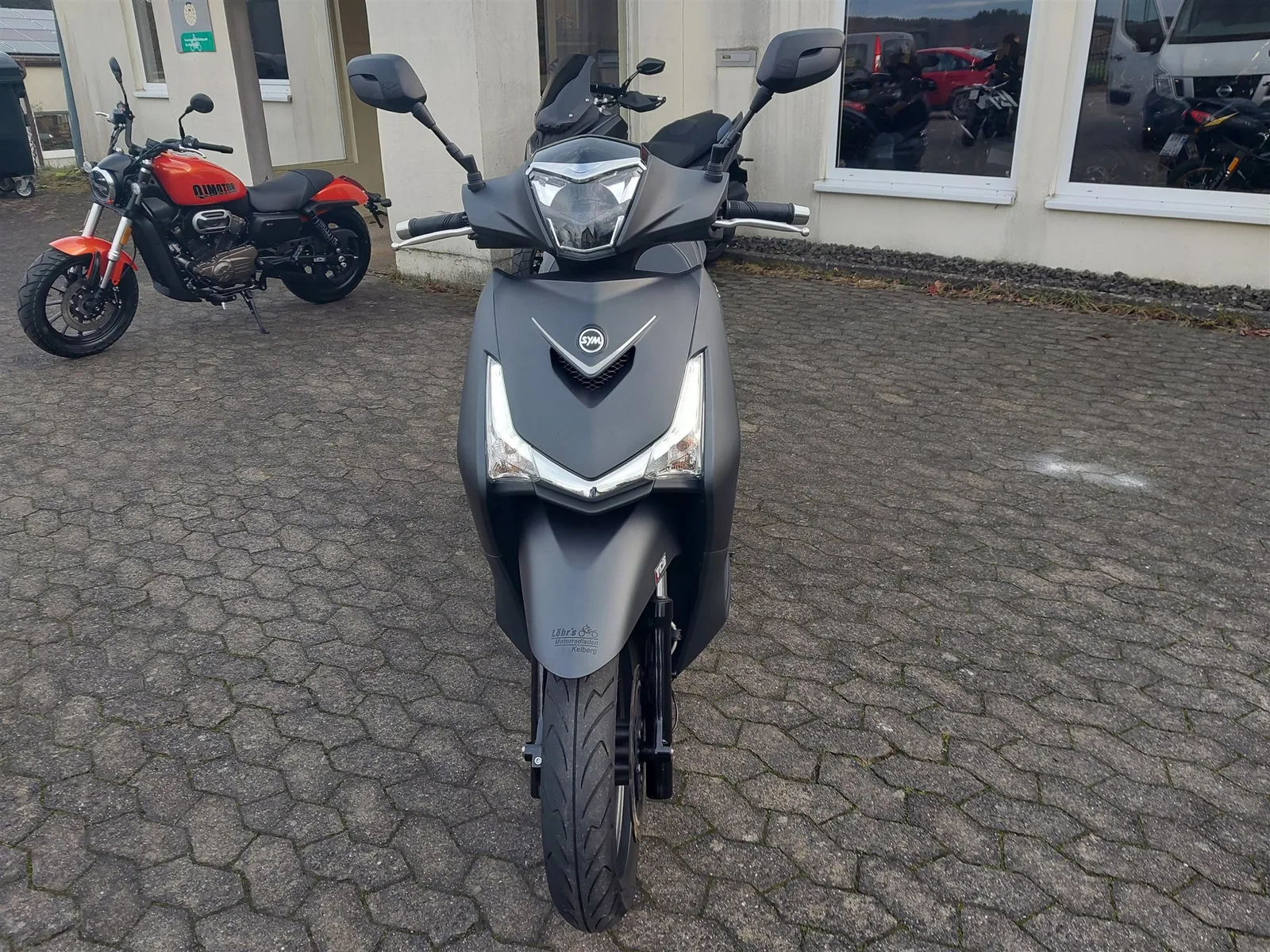 Sym HD 300