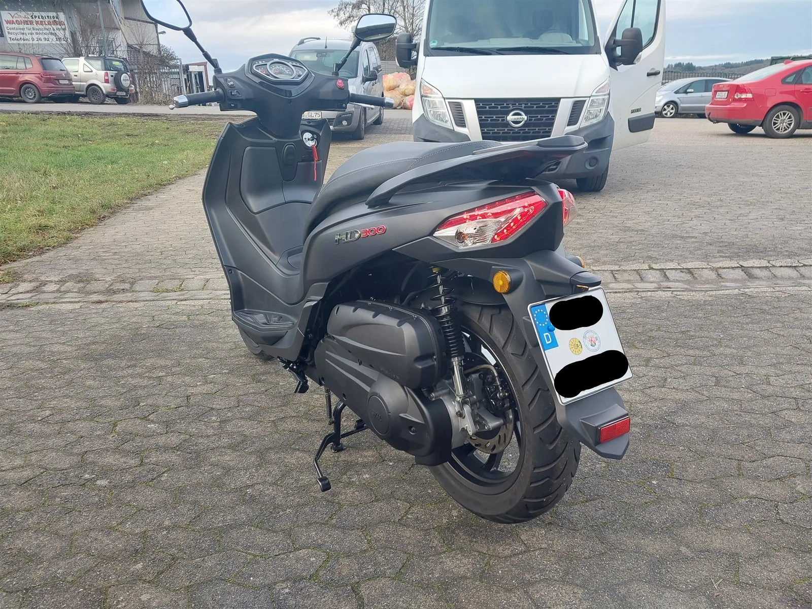 Sym HD 300