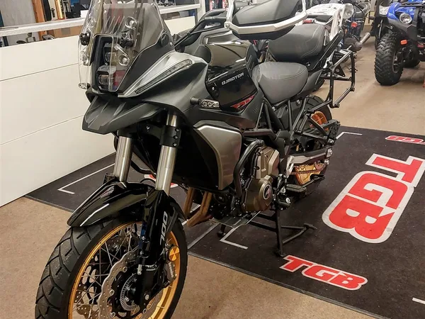 QJ Motor SRT 700 SX