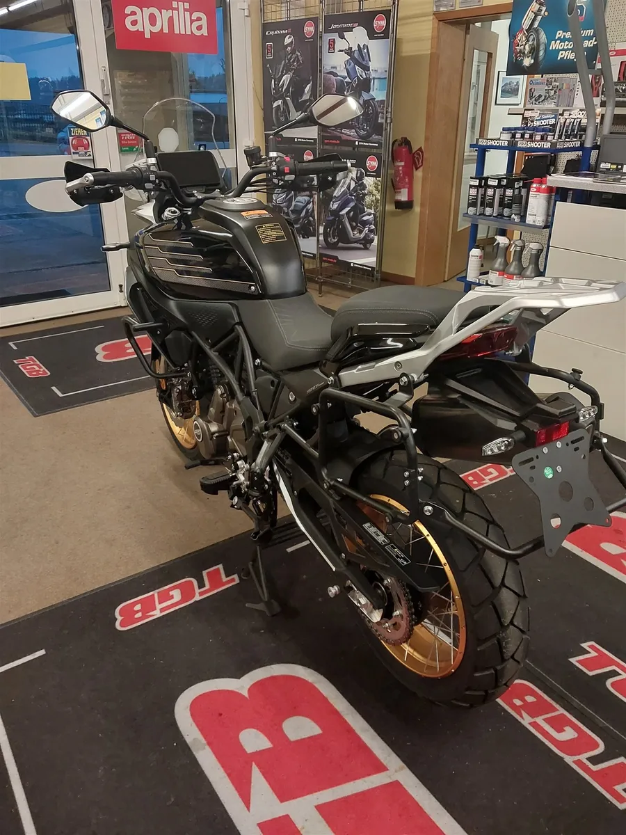 QJ Motor SRT 700 SX