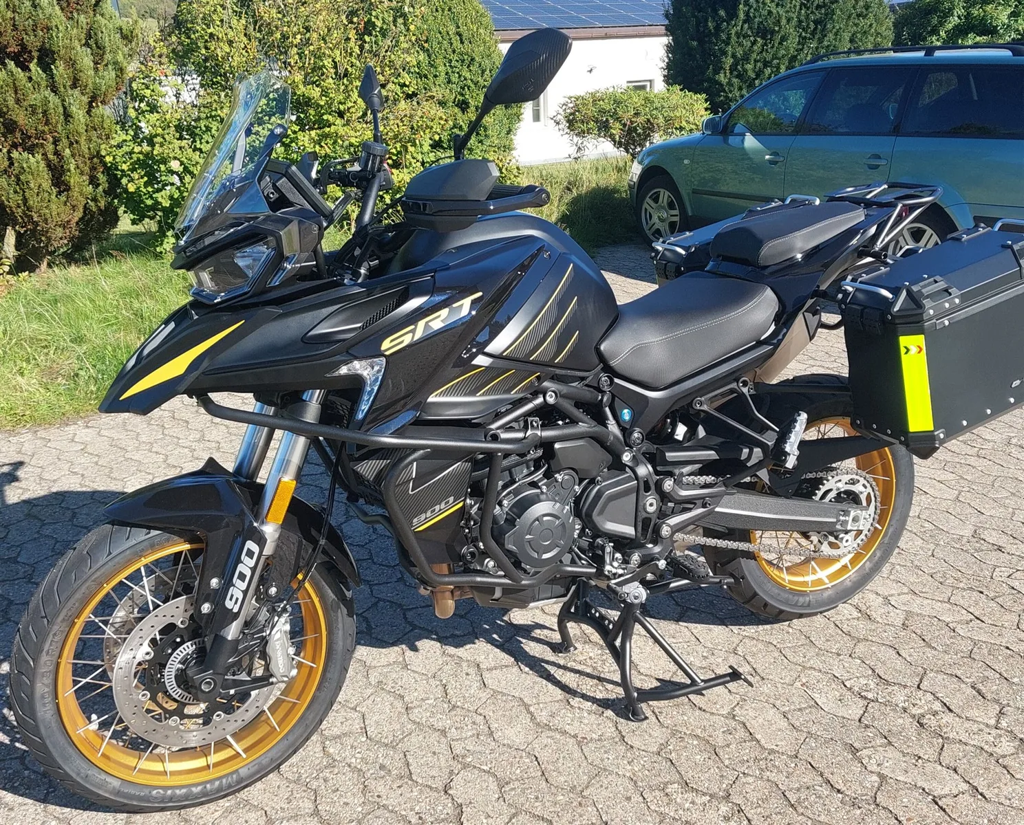 QJ Motor SRT 900 SX