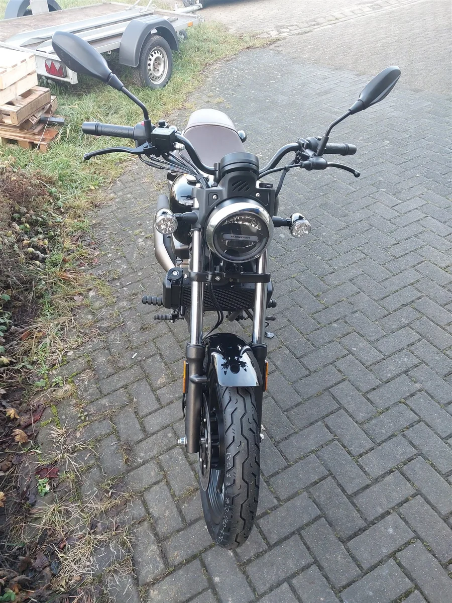 QJ Motor SRV 125