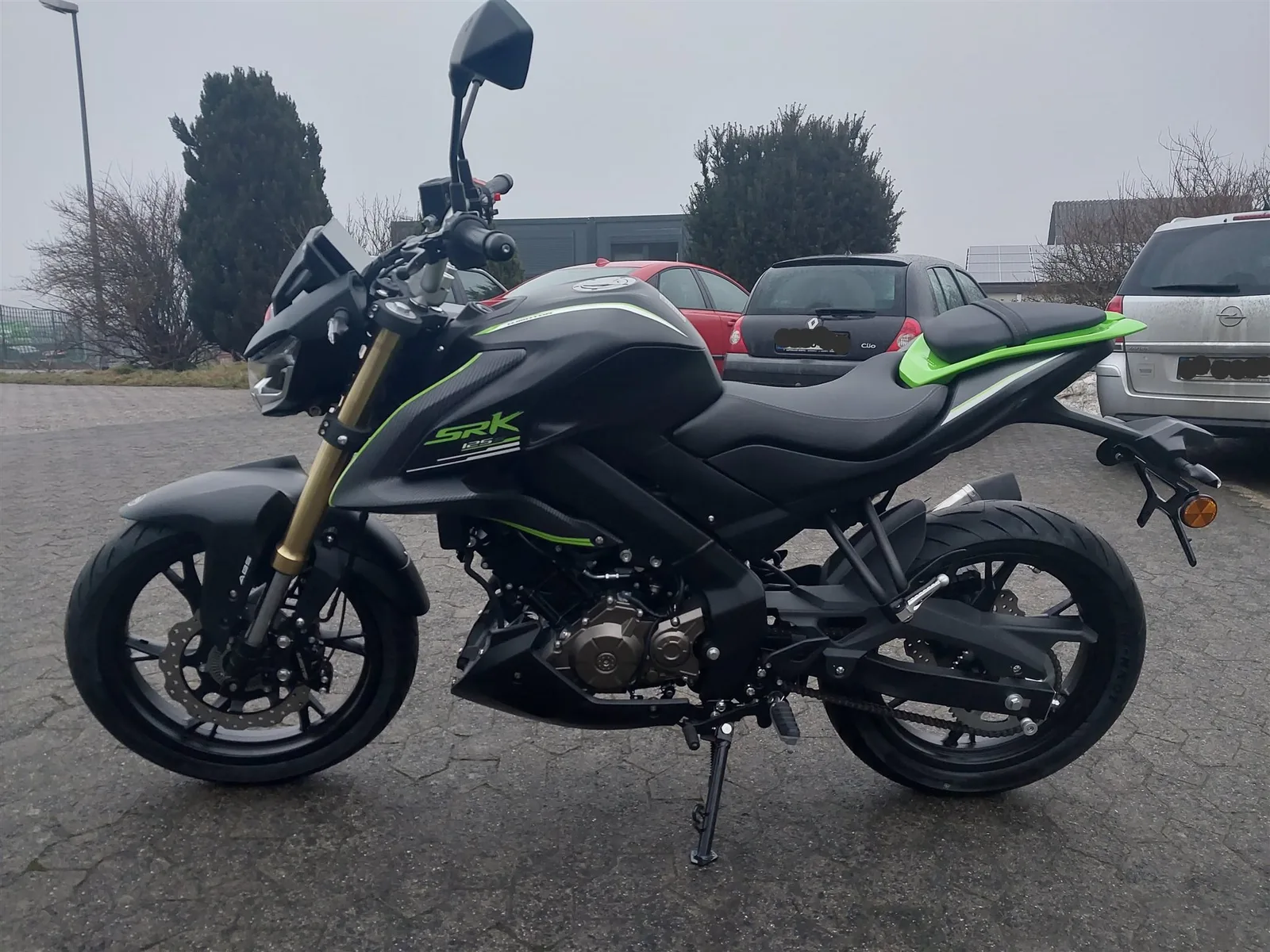 QJ Motor SRK 125 S
