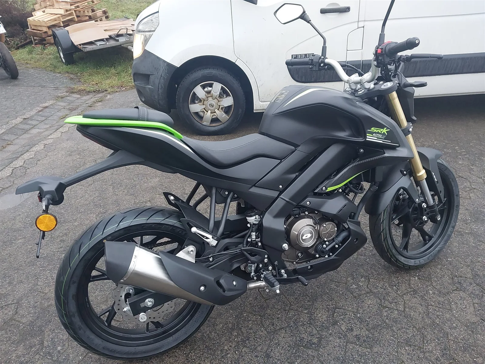 QJ Motor SRK 125 S