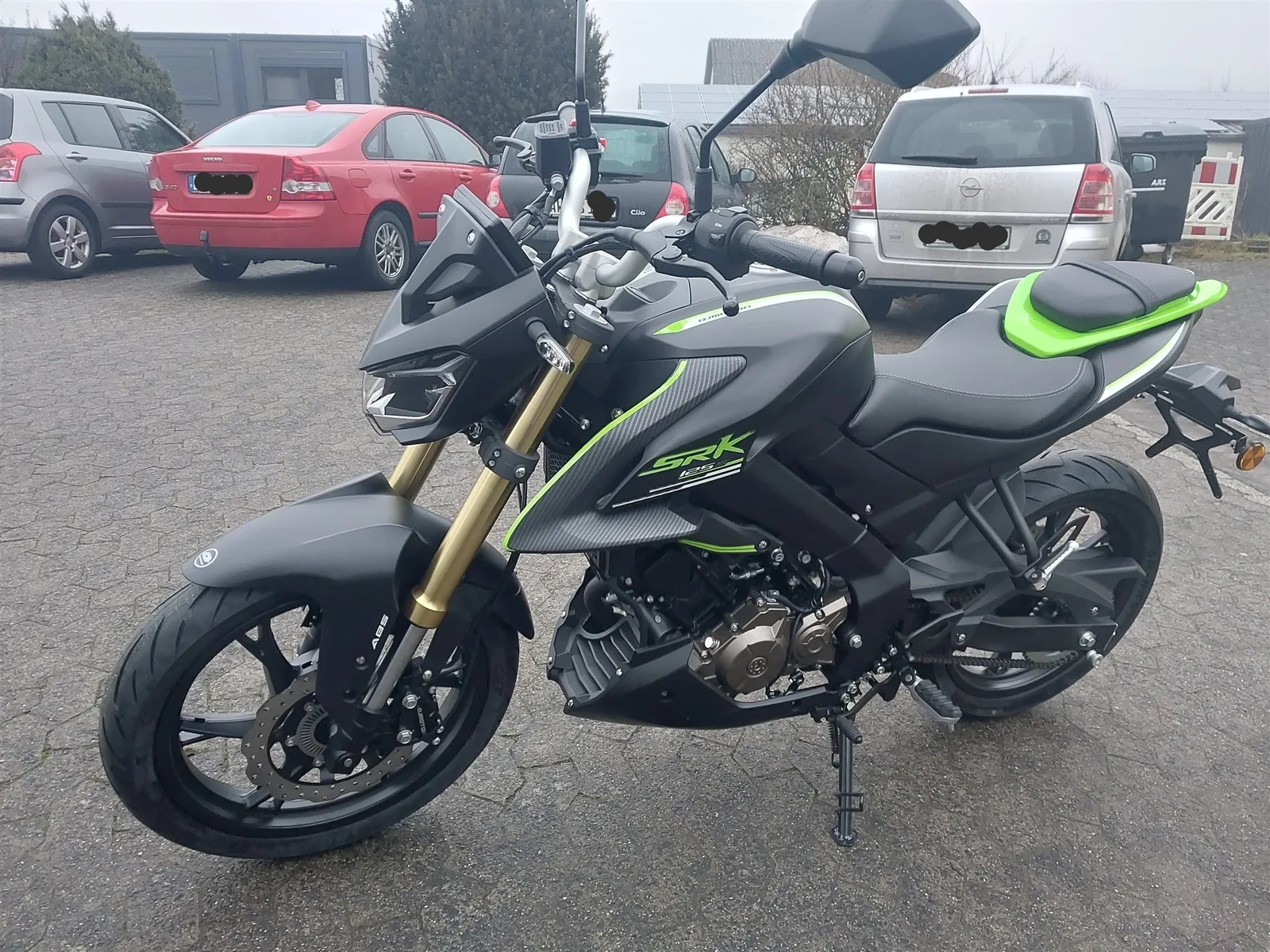 QJ Motor SRK 125 S
