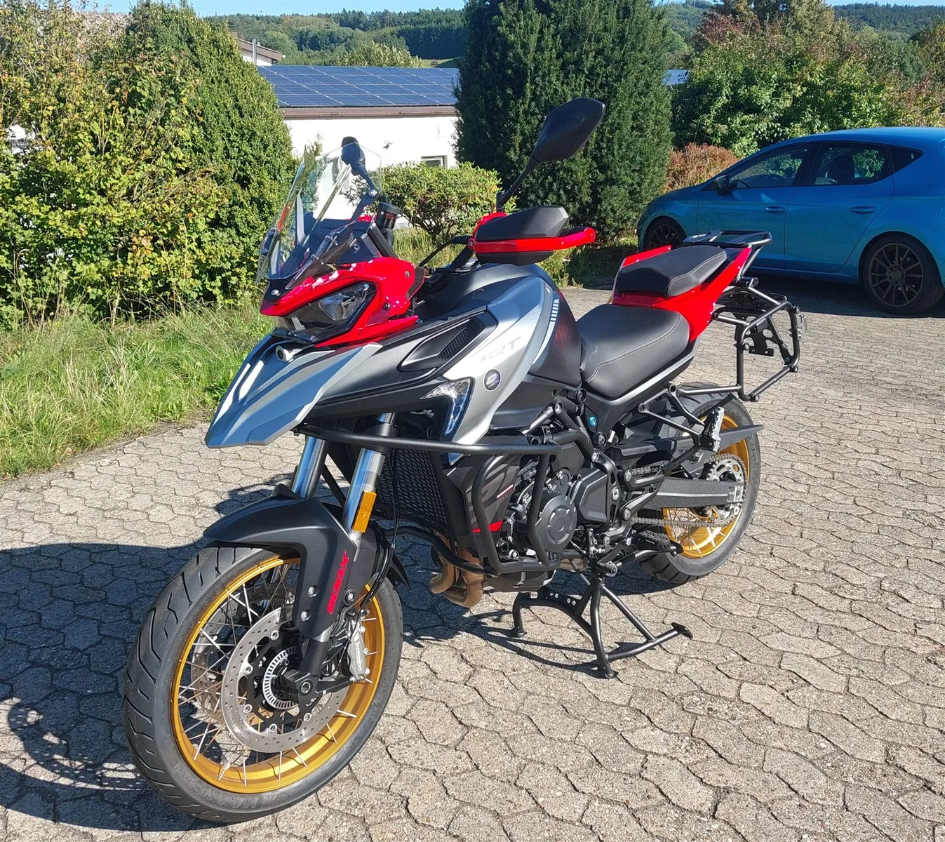 QJ Motor SRT 900 SX