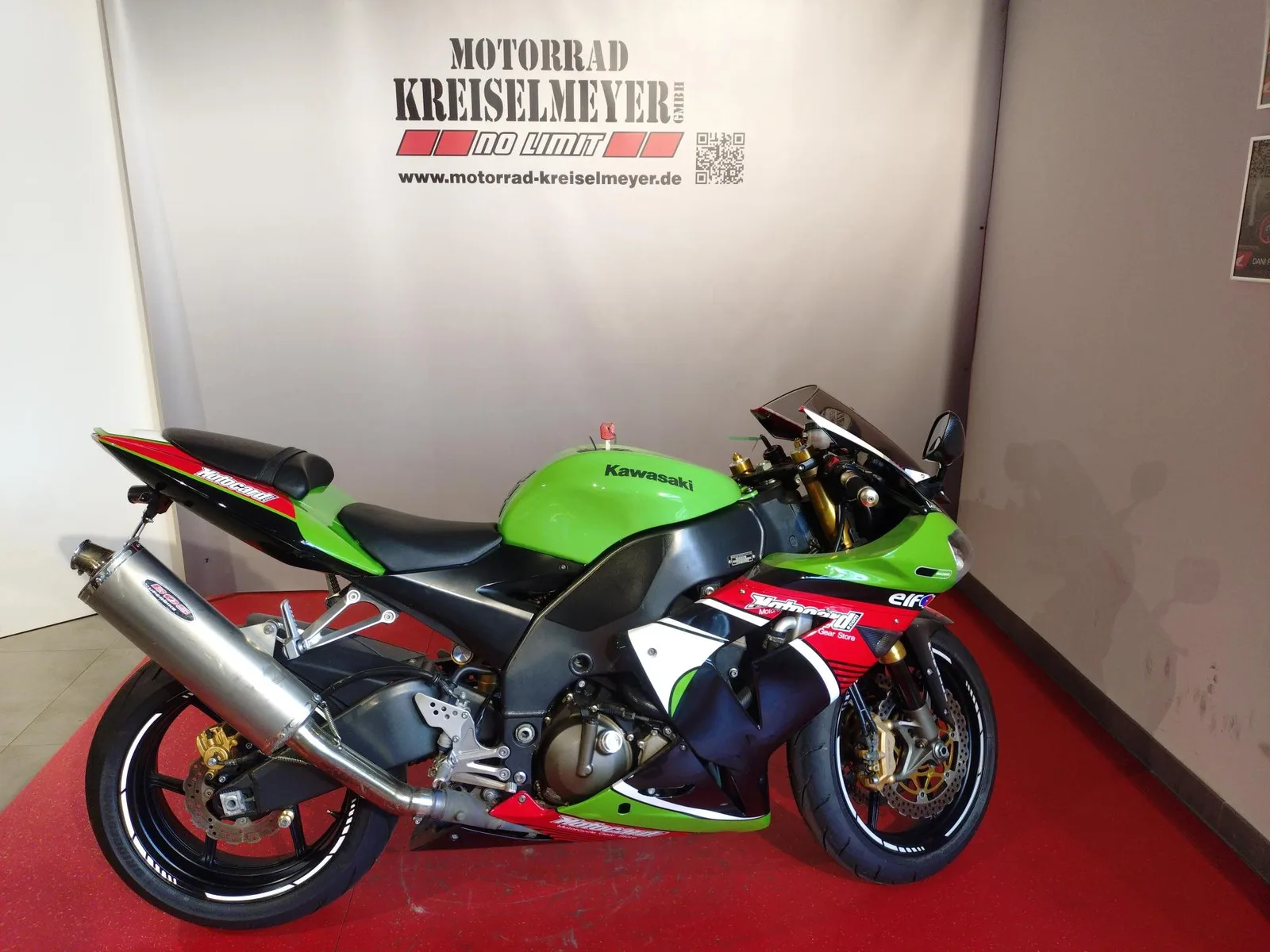 Kawasaki Ninja ZX-10R Gepflegtes Fahrzeug mit Zubehör!