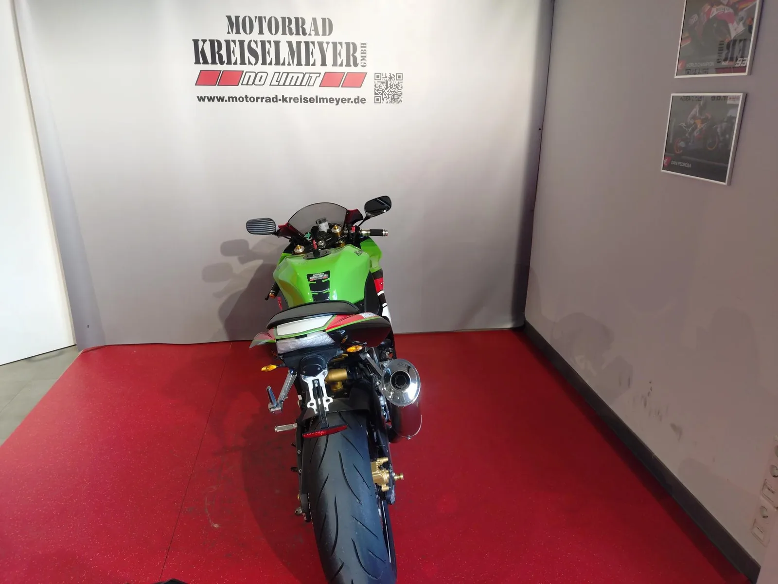 Kawasaki Ninja ZX-10R Gepflegtes Fahrzeug mit Zubehör!