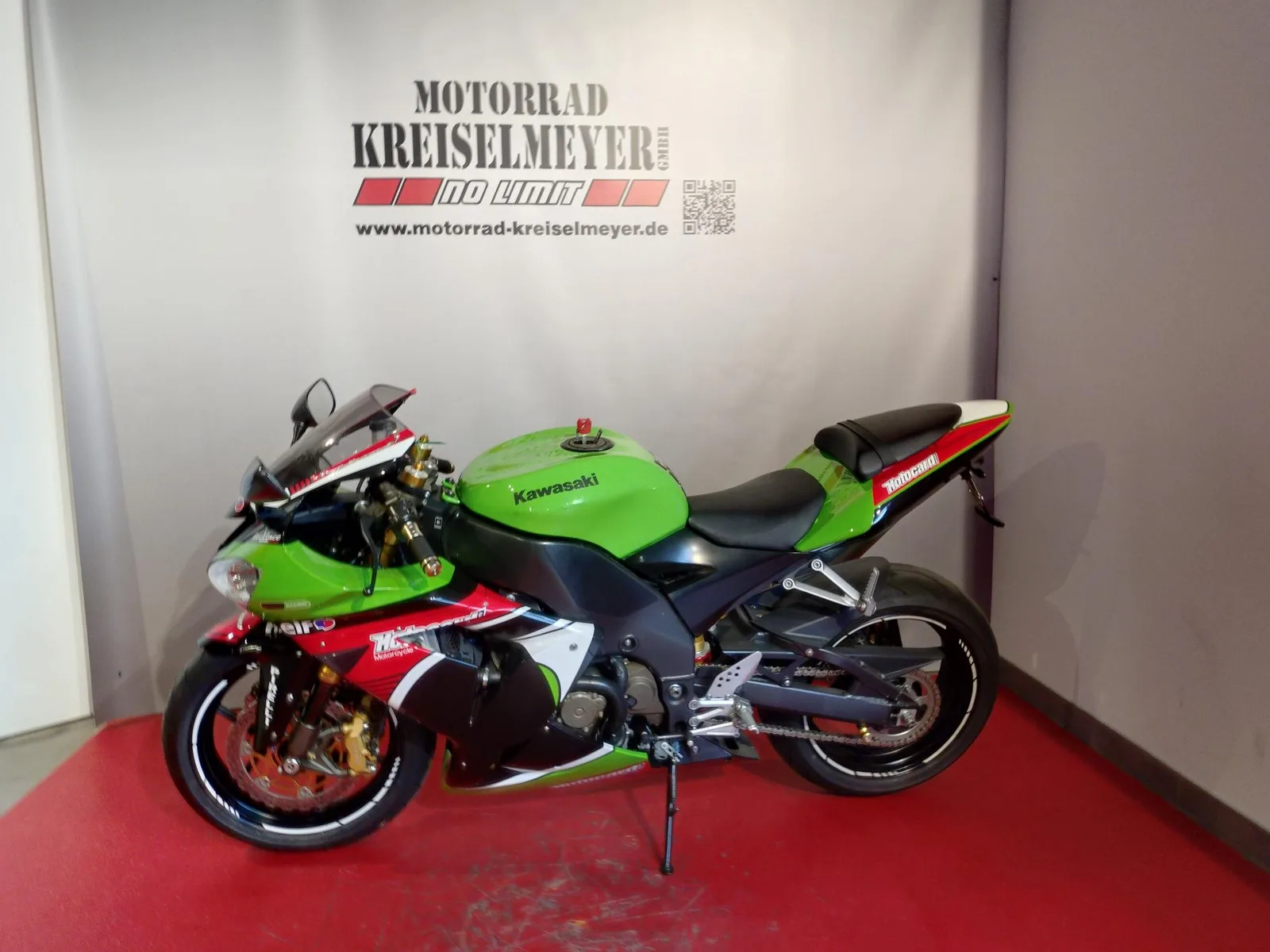 Kawasaki Ninja ZX-10R Gepflegtes Fahrzeug mit Zubehör!