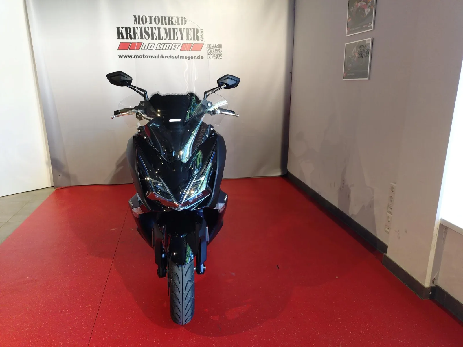 Kymco Downtown GT 350i TCS Neuwertiger Zustand