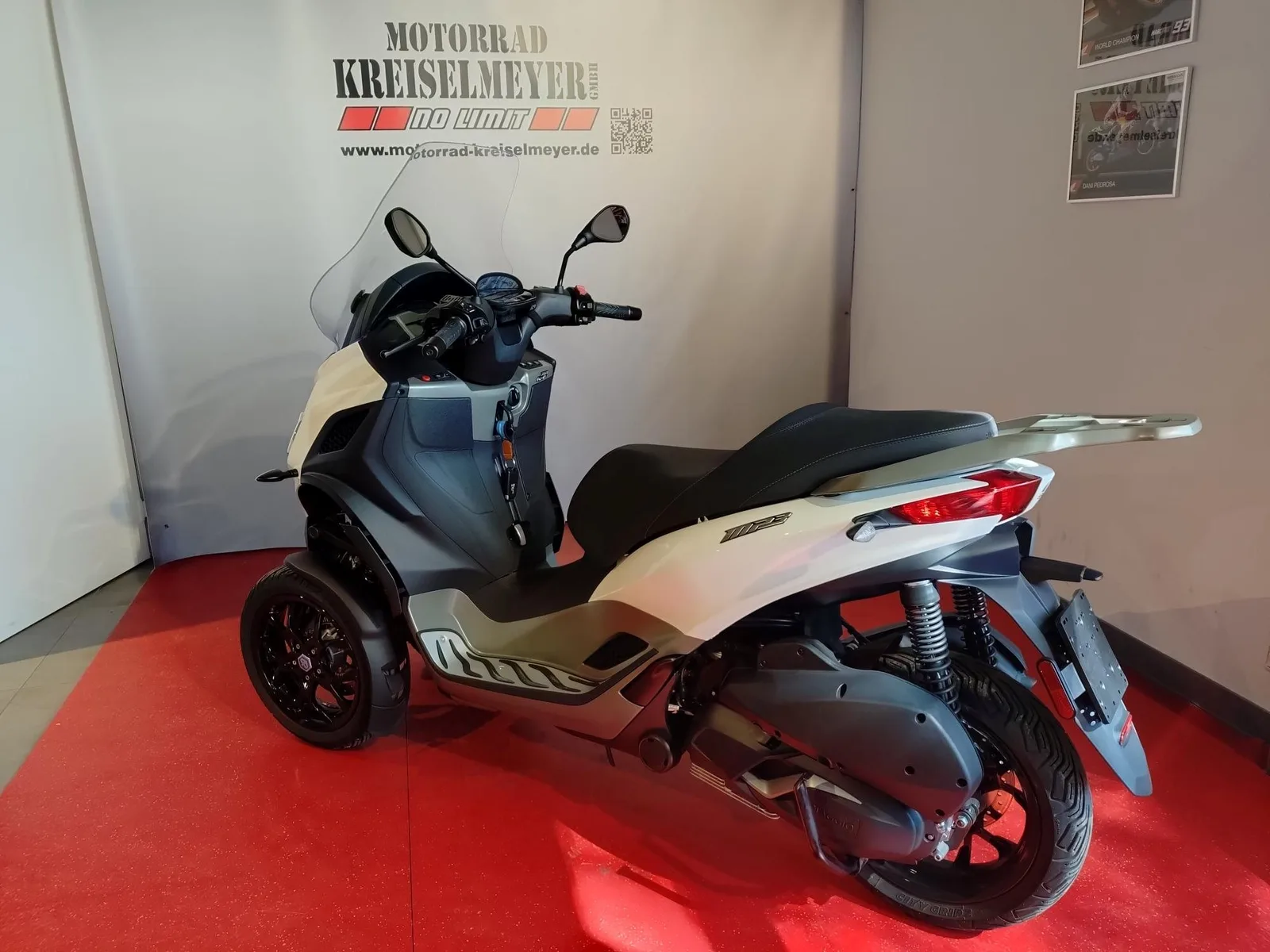 Piaggio MP3 310 HPE neuwertiger Zustand mit Zubehör!