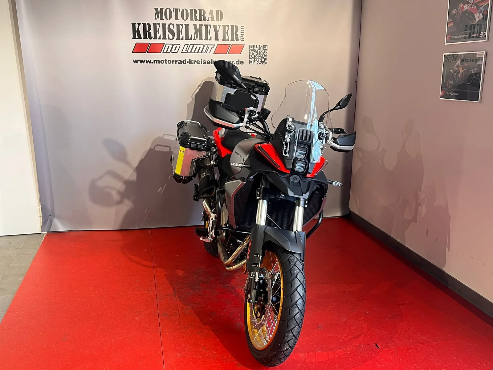 QJ Motor SRT 700 SX Mod.26 alle Farben sofort verfügbar!