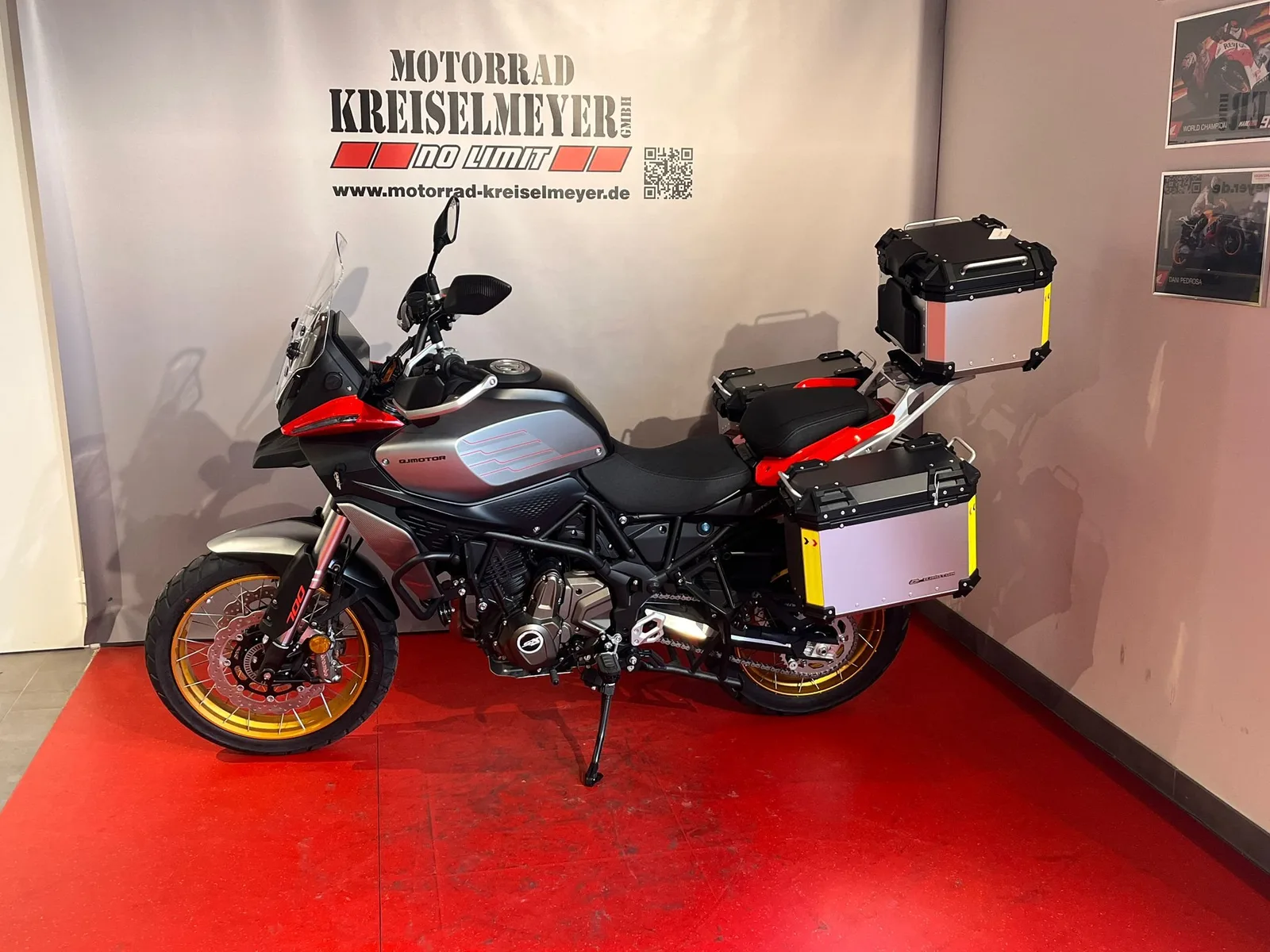 QJ Motor SRT 700 SX Mod.26 alle Farben sofort verfügbar!