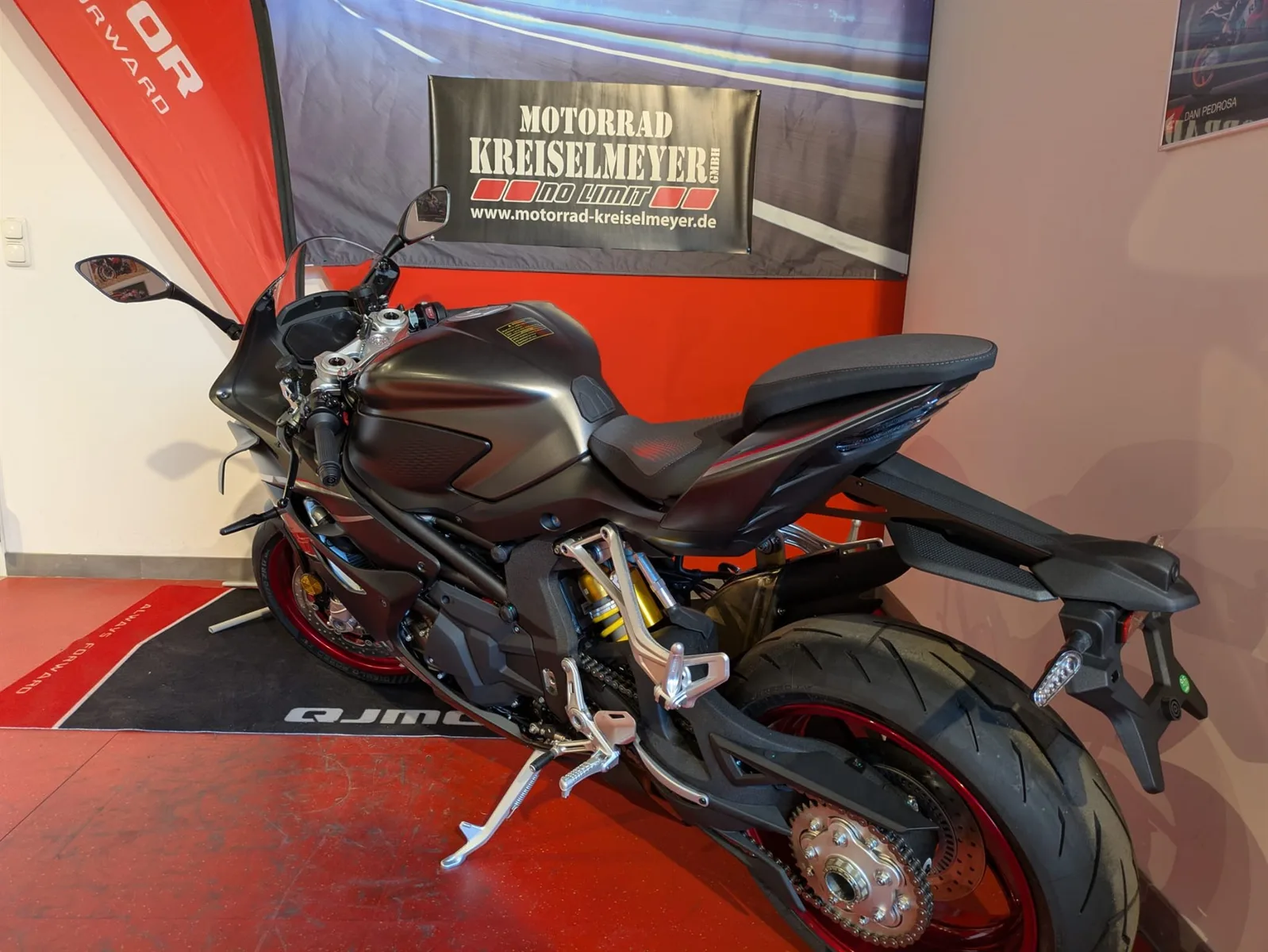 QJ Motor SRK 921 RR Mod.26 alle Farben sofort verfügbar!