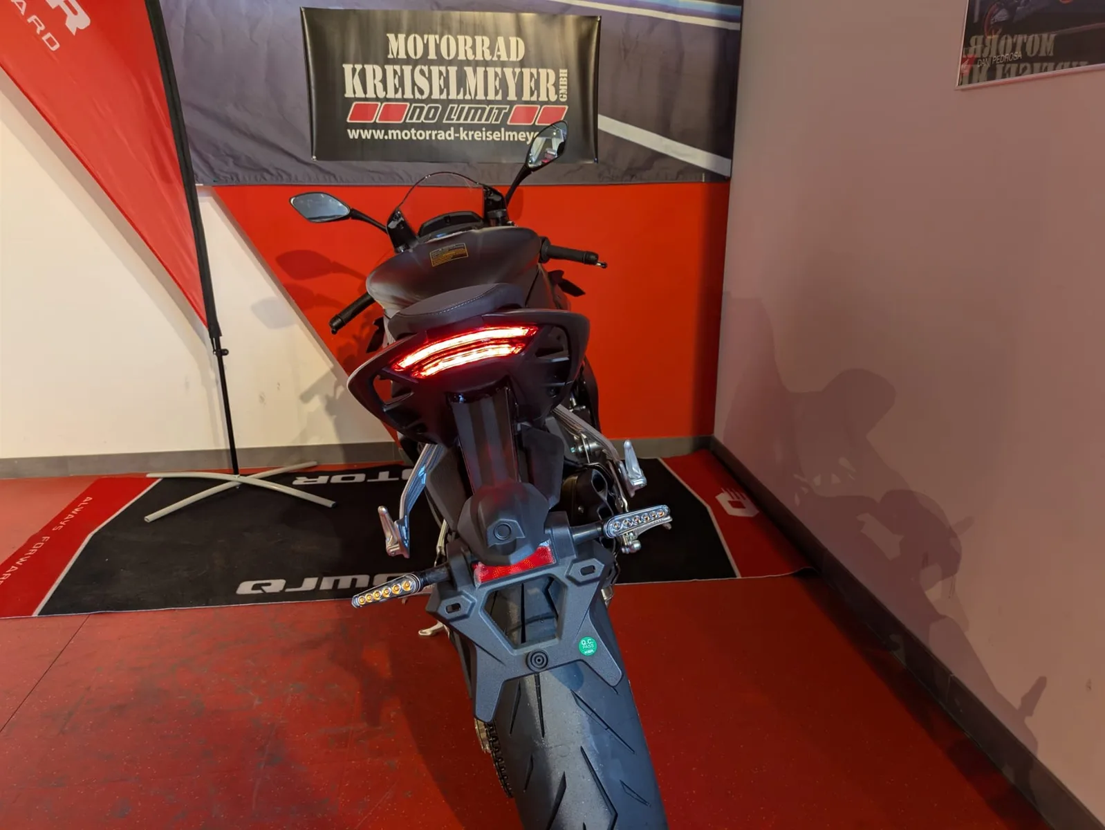 QJ Motor SRK 921 RR Mod.26 alle Farben sofort verfügbar!