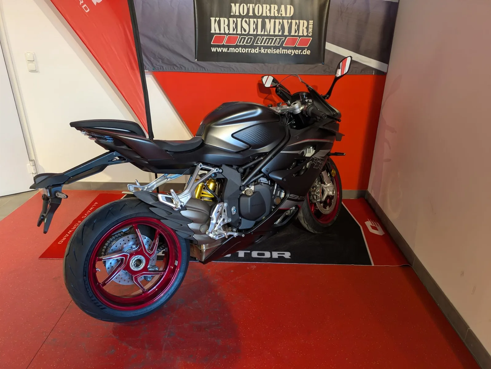 QJ Motor SRK 921 RR Mod.26 alle Farben sofort verfügbar!