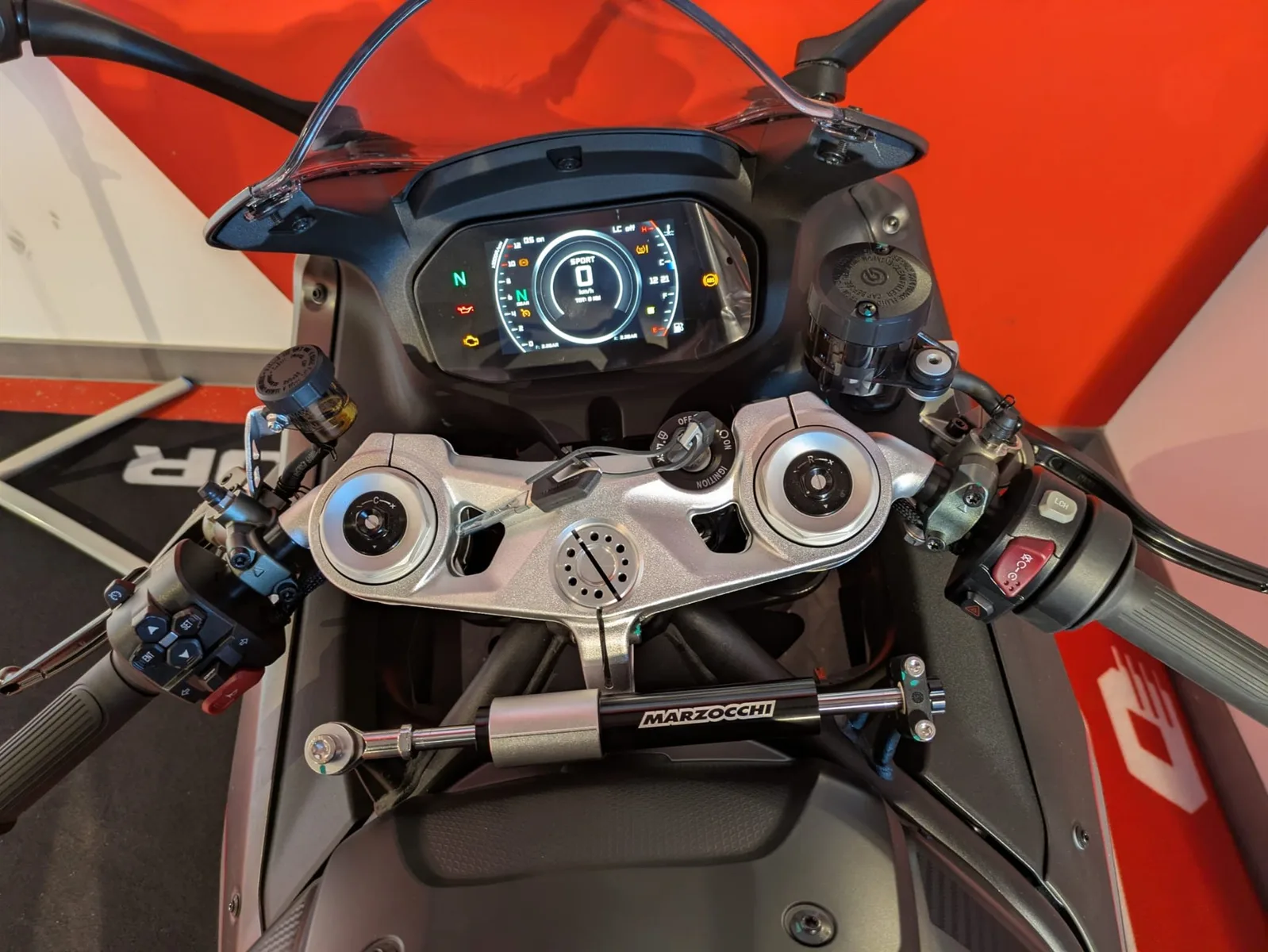 QJ Motor SRK 921 RR Mod.26 alle Farben sofort verfügbar!